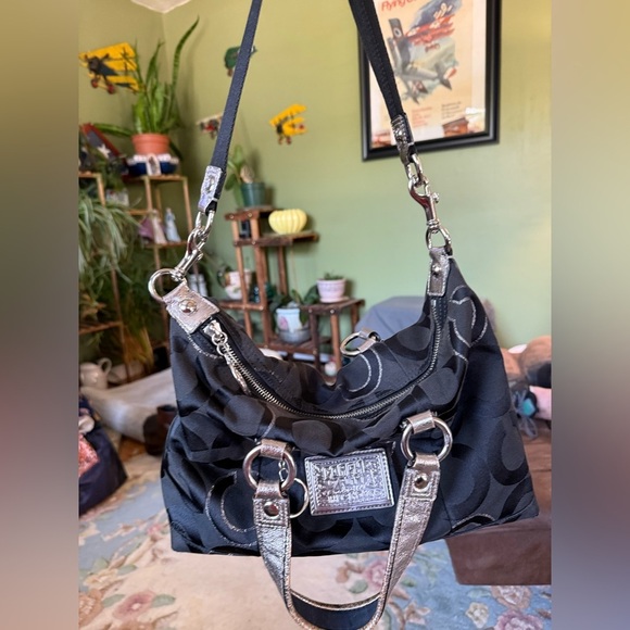 COACH 2010 POPPY OPT ART SATEEN LUREX SATCHEL BAG BLACK/SILVER #15863 - Picture 3 of 9
